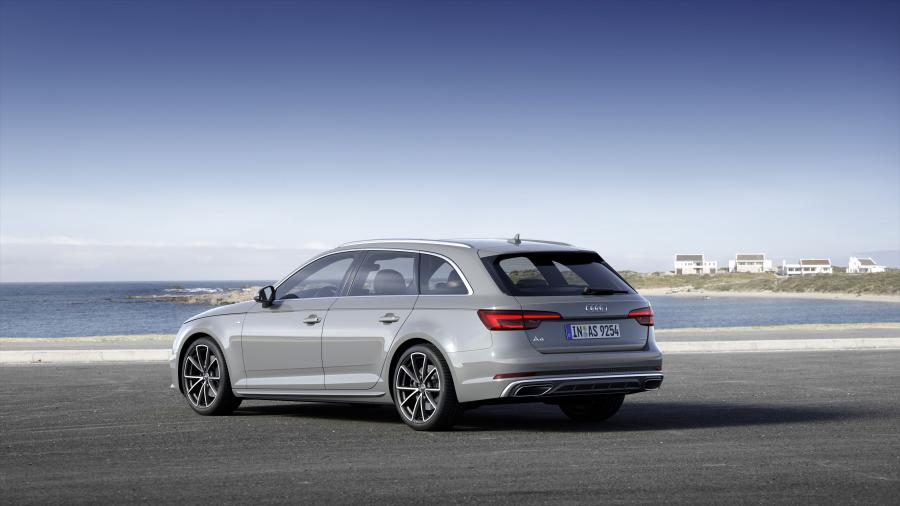  Audi A4 Avant S-Line Quattro (B9) 2018 года  (WW) (фото 6 из 18)